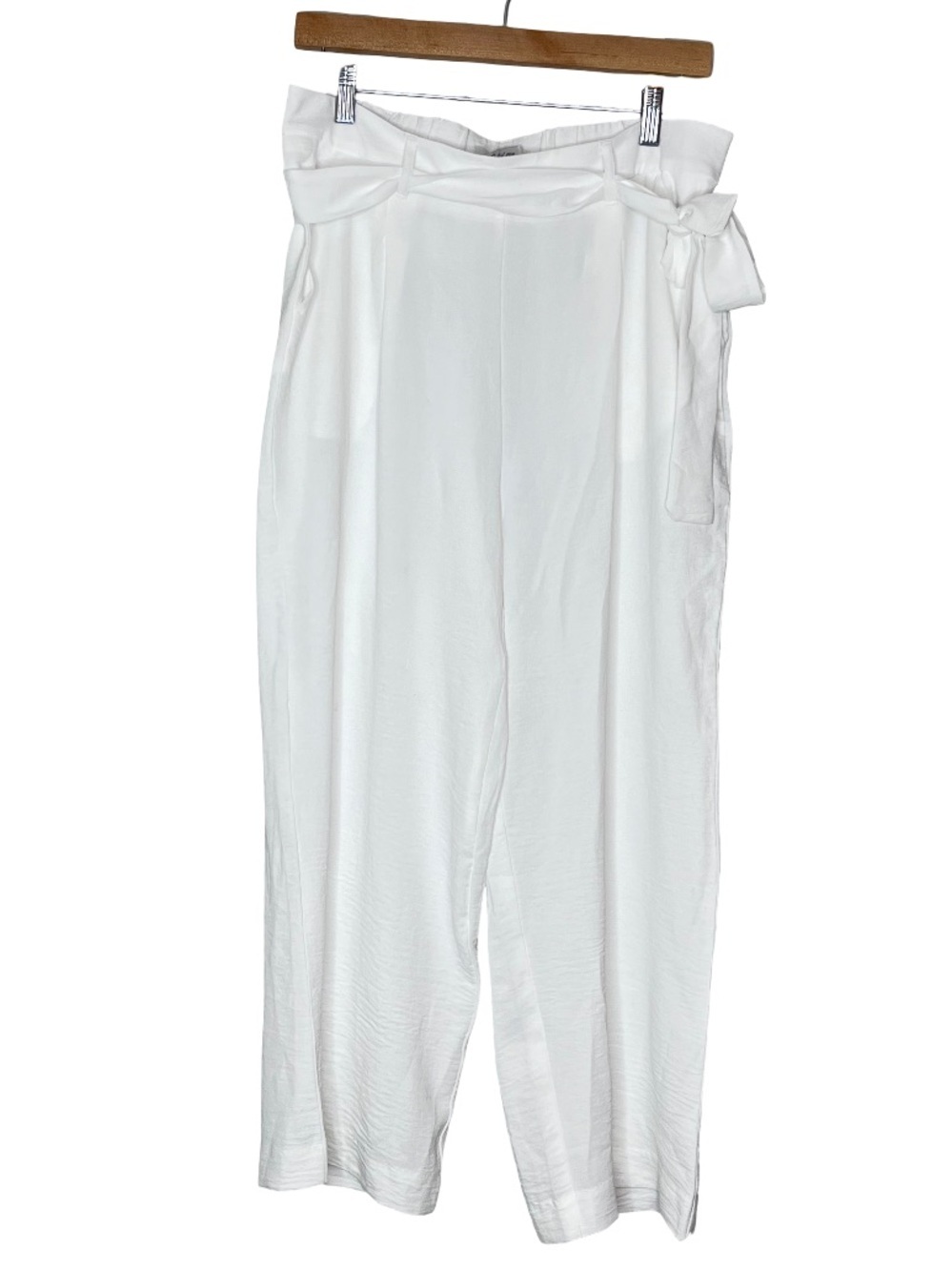 C by One Tie Waist Minimalist Contemporary White Flowy Cropped Pants Sz M